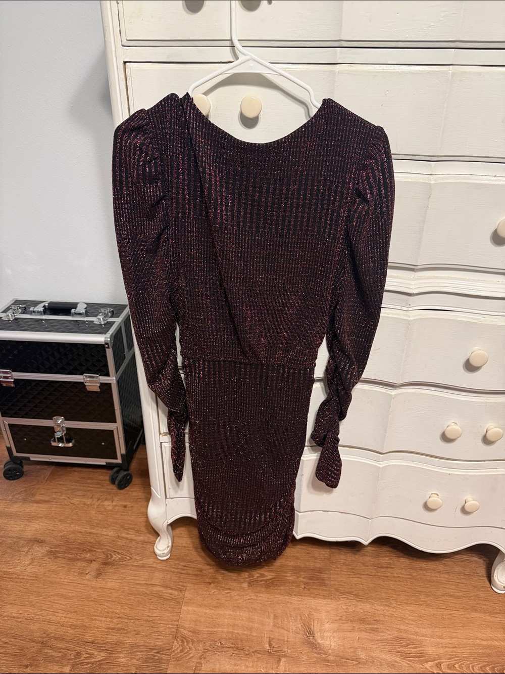 Dress - Picture 5 of 5